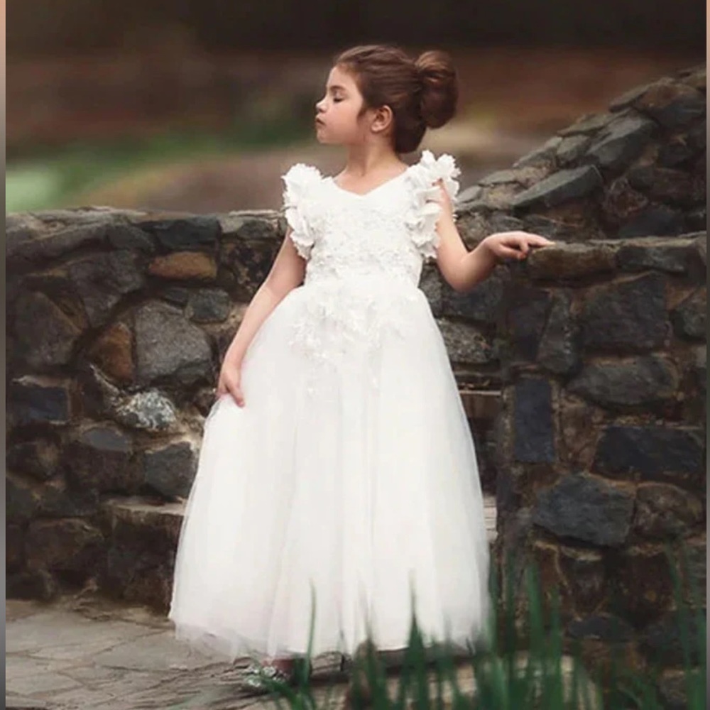 Trish Scully Bianca Gown 6 months to 12 months White Holiday Christmas occasion - Picture 2 of 11